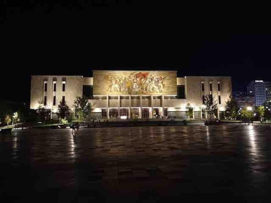 טיראנה City Centre Big Art'Partment Heart Of The Capital מראה חיצוני תמונה