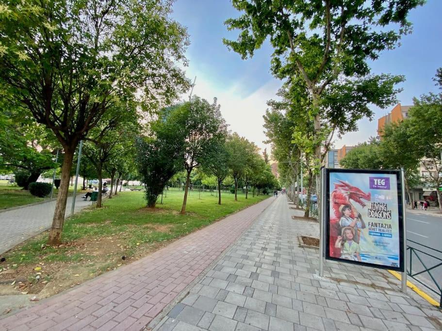 טיראנה City Centre Big Art'Partment Heart Of The Capital מראה חיצוני תמונה