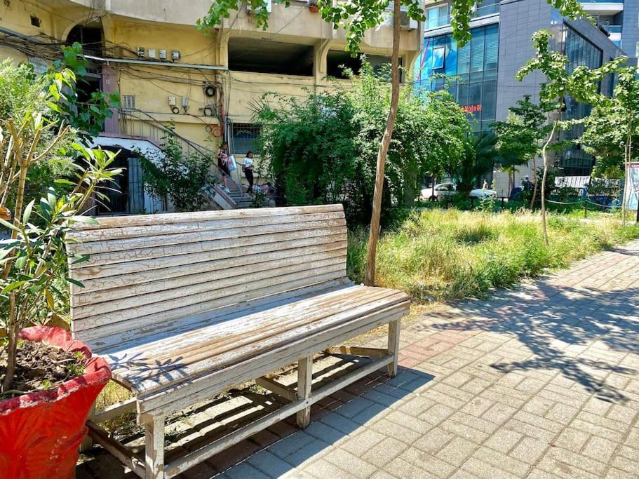 טיראנה City Centre Big Art'Partment Heart Of The Capital מראה חיצוני תמונה